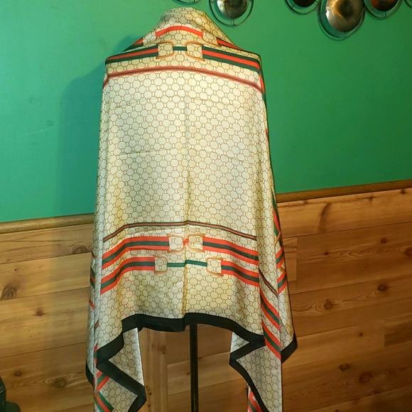 Mulberry Silk Scarf - Picture 5 of 5